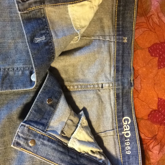 Gap 1969 Denim Button Skirt- Size 26/6 (NWOT) - Picture 6 of 7